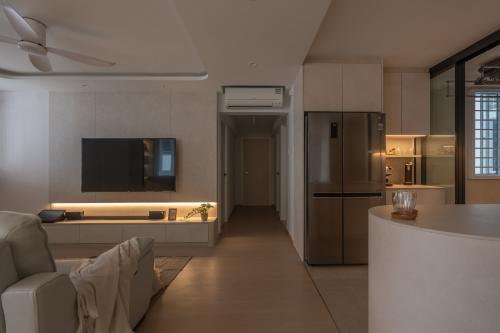 Modern Living Room at Sembawang Close