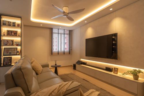Modern Living Room at Sembawang Close