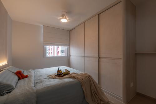 Modern Bedroom at Sembawang Close