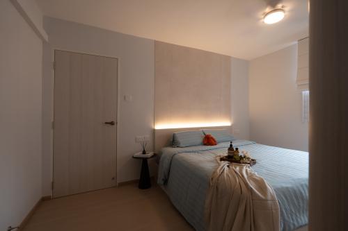 Modern Living Room at Sembawang Close