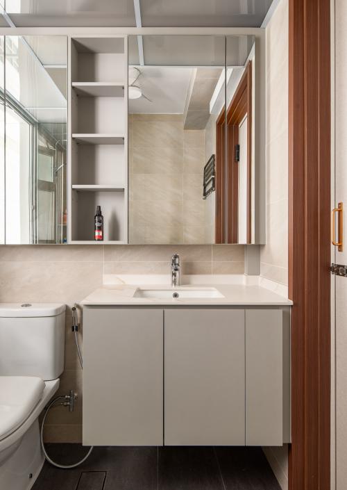 Modern Bathroom at BLK 149B Towner Road