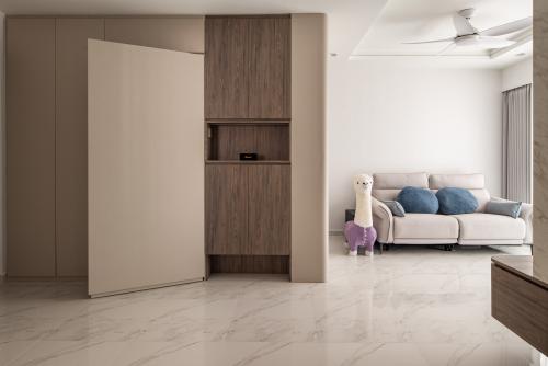 Modern Entryway at BLK 149B Towner Road