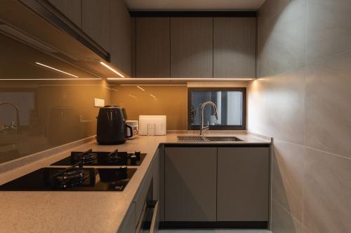 Minimalist Kitchen at 20 Sim Drive Penrose