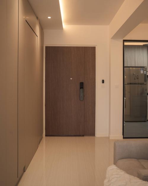 Modern Foyer at 116A Canberra street