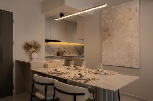 Contemporary Dining Room at Kempas Road