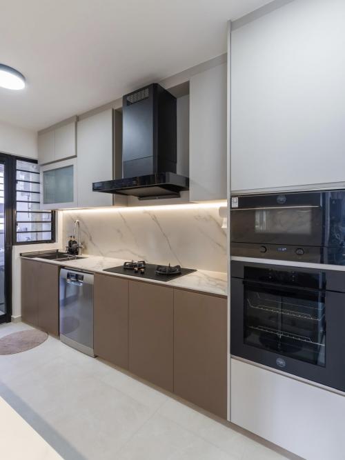 Modern Kitchen at 661B EDGEFIELD PLAINS