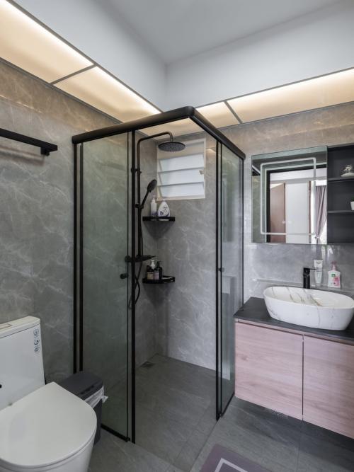 Modern Bathroom at 661B EDGEFIELD PLAINS