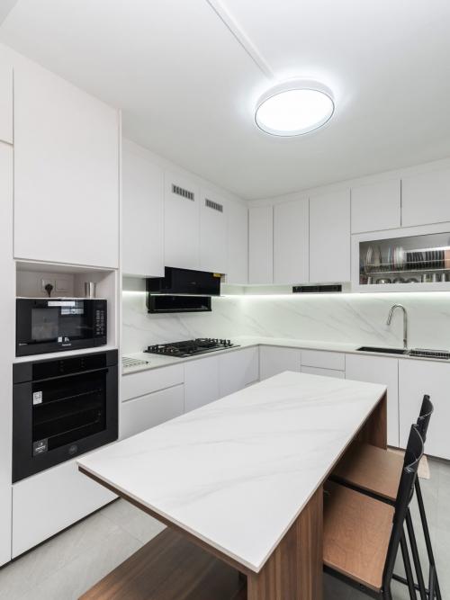Minimalist Kitchen at 717 PASIR RIS ST 72