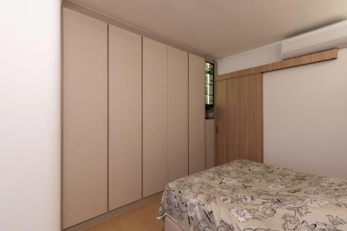 Minimalist Bedroom at 270 BISHAN ST 24