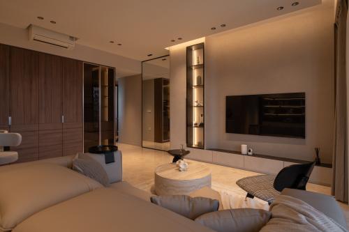 Modern Living Room at Irwell Hill Residence