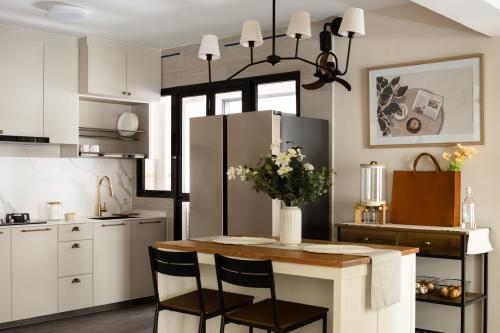 Minimalist Pantry at Punggol Point Crown