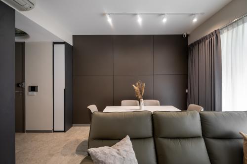 Modern Living Room at Riversails