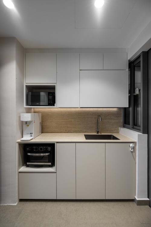 Modern Kitchen at Riversails
