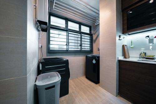 Modern Balcony at 483B Yishun