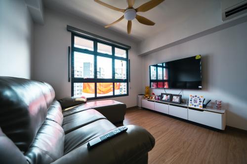 Modern Living Room at 483B Yishun