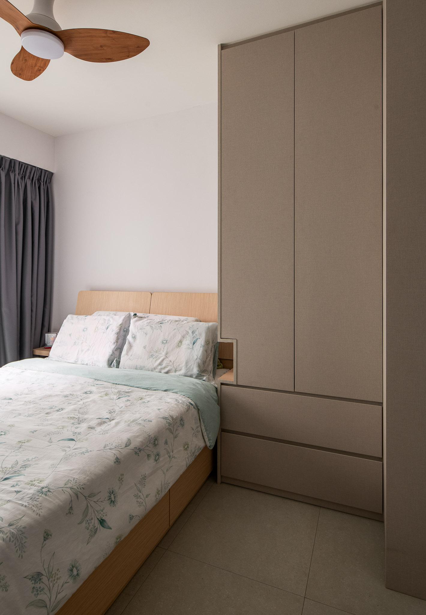 Modern Bedroom with Ceiling Fan and Bedside Table