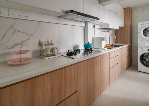 Scandinavian Kitchen at BLK 459 AMK Ave 10