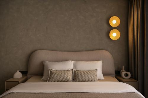 Contemporary Bedroom at St Tampines Greenvines
