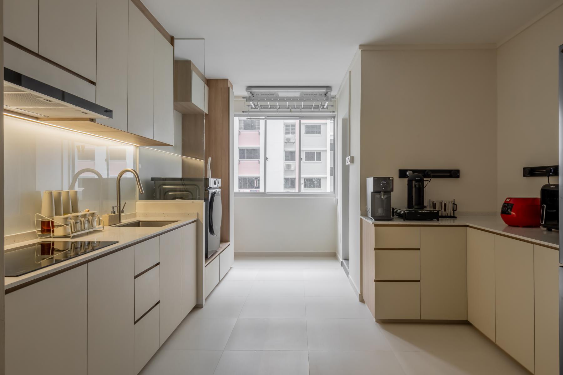 Scandinavian Kitchen with Countertop and Homogeneous Tiles