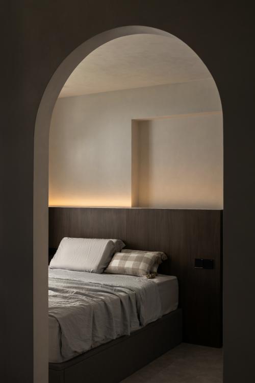 Minimalist Bedroom at 380C Canberra Drive BTO