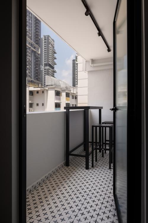 Contemporary Balcony at Everton Park