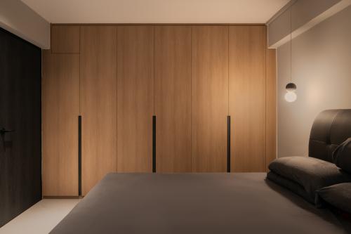 Contemporary Bedroom at Everton Park