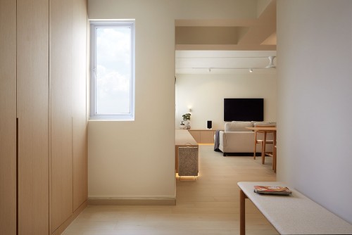 Minimalist Entryway at Light and Spacious Living