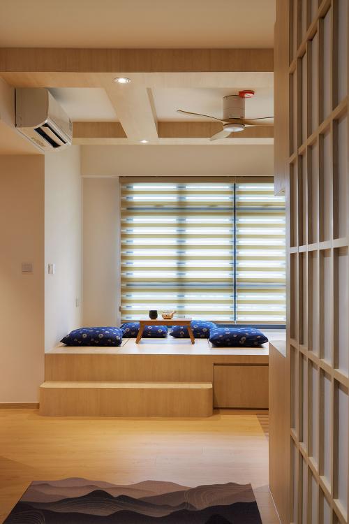 Minimalist Living Room at Kempas Road