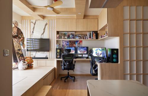 Minimalist Living Room at Kempas Road