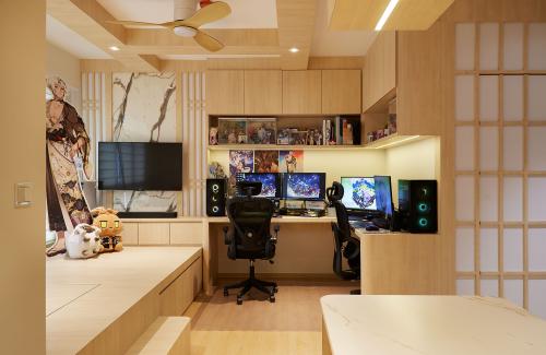 Minimalist Living Room at Kempas Road