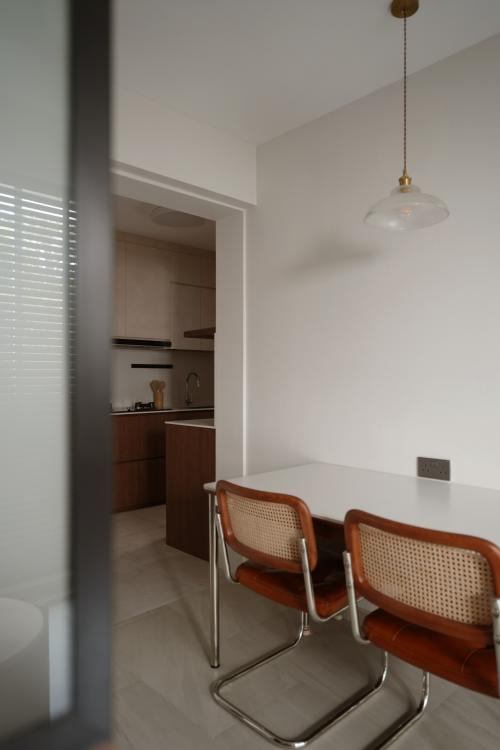 Modern Dining Room at 53 Commenwealth