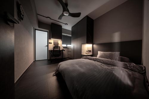 Modern Bedroom at Blk 506 Ang Mo Kio Ave 8
