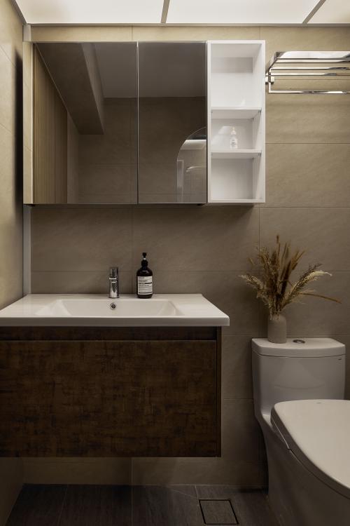 Scandinavian Bathroom at Parc Clover @ Tengah