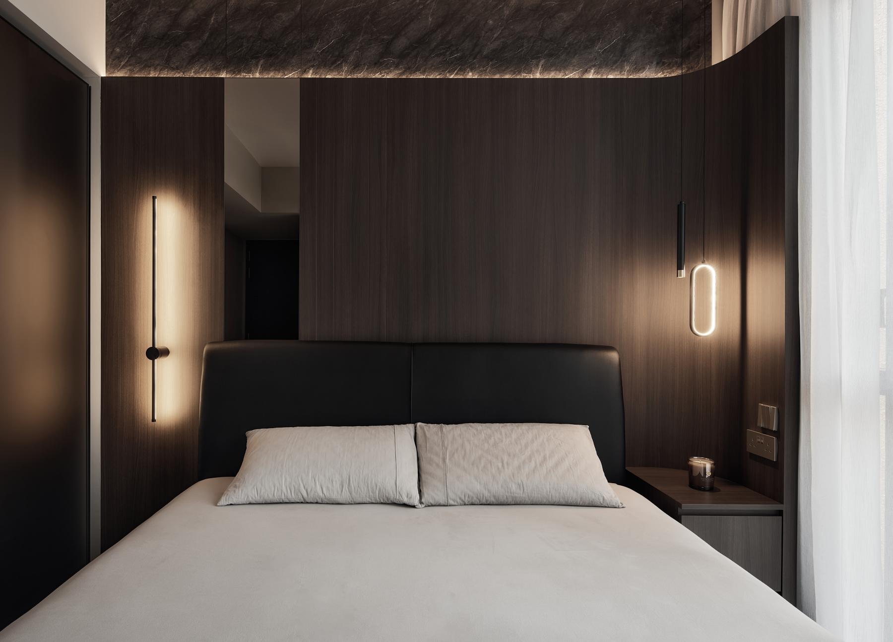 Modern Bedroom with Queen Bed and Bed