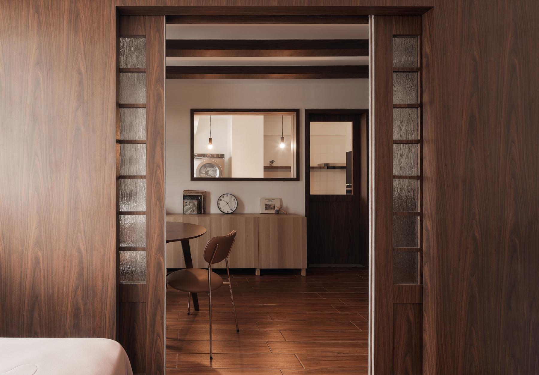Modern Living Room with Wood Flooring and Flooring