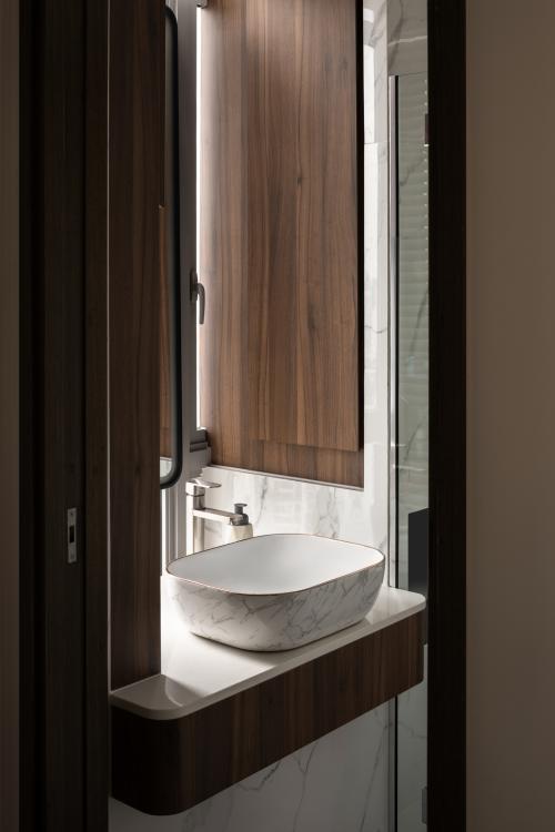 Scandinavian Bathroom at Ascentia Sky