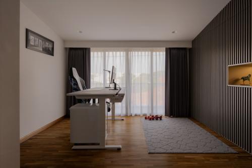 Contemporary Home Office at Chartwell