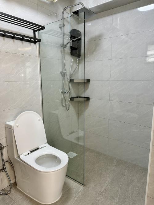 Minimalist Bathroom at JURONG WEST ST 61