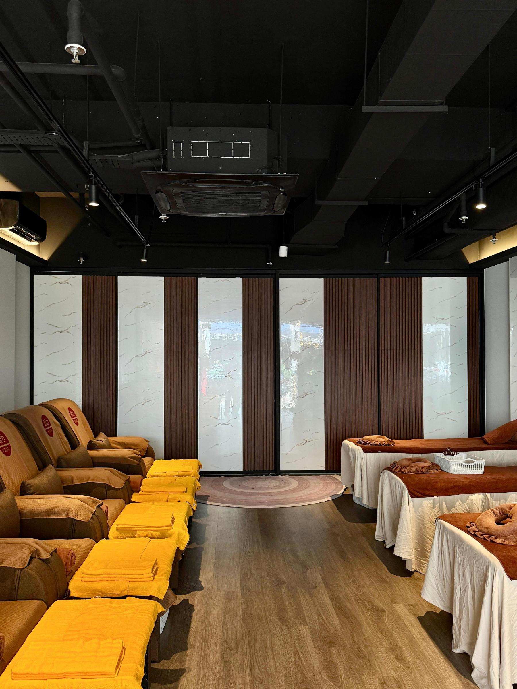 Modern Retail with Wood Flooring and Flooring