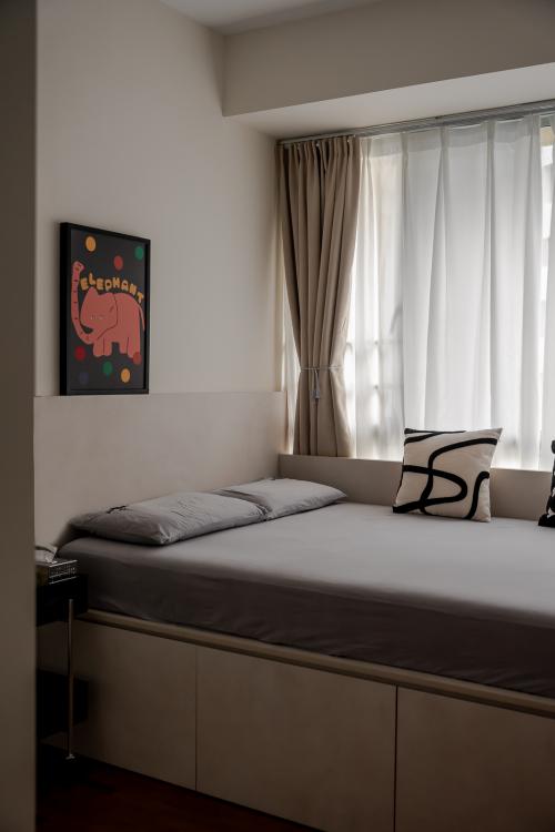Contemporary Bedroom at Caspian