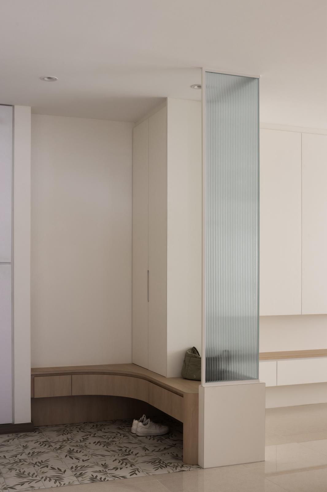 Minimalist Living Room with Shoe Cabinets and Flooring