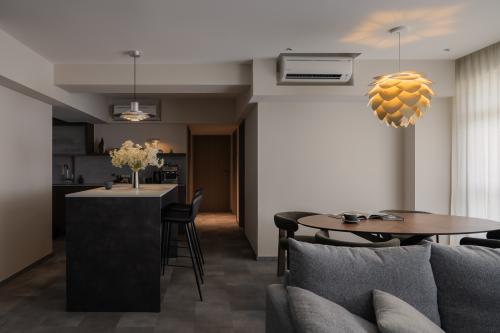Minimalist Dining Room at Parc Glen @ Peilin