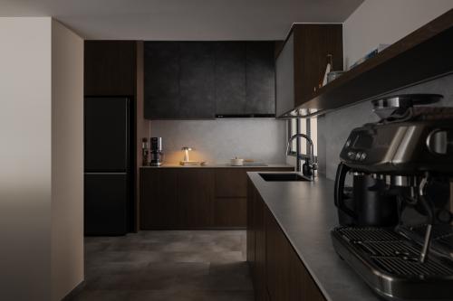 Minimalist Kitchen at Parc Glen @ Peilin