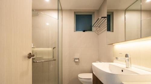 Modern Bedroom at 24 Guilin view #28-02