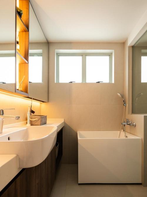 Modern Bathroom at 24 Guilin view #28-02