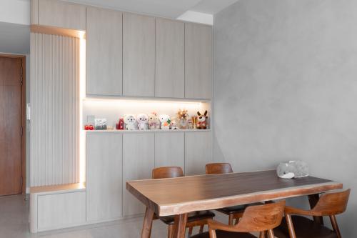 Scandinavian Dining Room at The Centris Condominum , Blk 83 , Jurong West Central 3, SG 648341