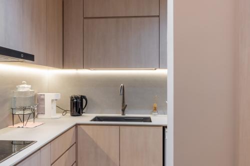 Scandinavian Kitchen at The Centris Condominum , Blk 83 , Jurong West Central 3, SG 648341