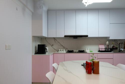 Minimalist Kitchen at 125A Tengah drive