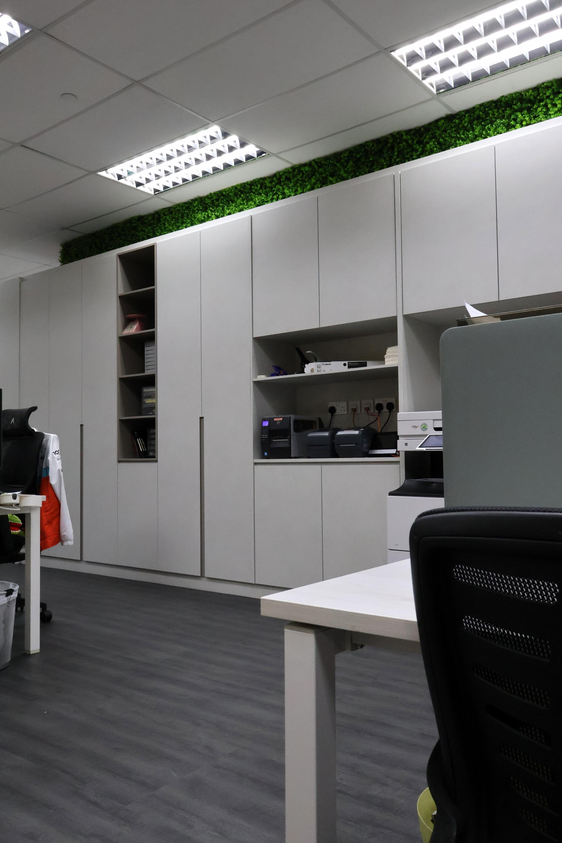 Minimalist Office with Bookshelf and Desk