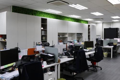 Minimalist Office at Datwyler It Infra Pte. Ltd. / 30 Toh Guan Road #01-01A S608840